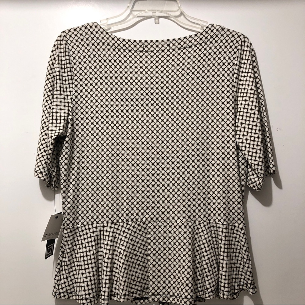 Liz Claiborne Ruffled Blouse Women M Stretch Knit Short Sleeve Dark Dune New - Picture 5 of 7